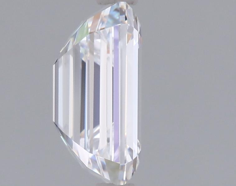 1.55 Carat Emerald Lab Diamond :: Greenstar spin frame 02