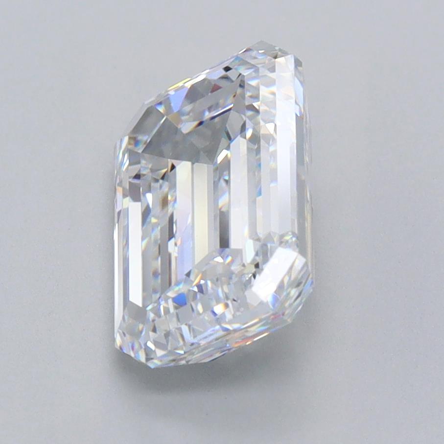 2.57 Carat Emerald Lab Diamond :: Greenstar spin frame 02