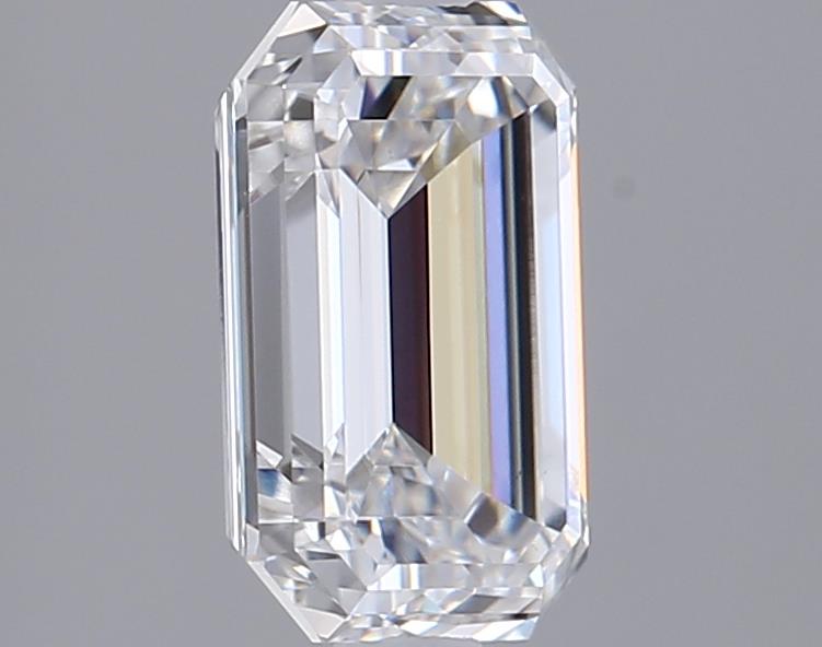 1.99 Carat Emerald Lab Diamond :: Greenstar spin frame 03