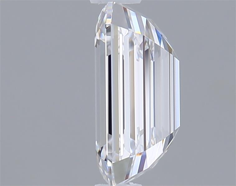 0.87 Carat Emerald Lab Diamond :: Greenstar spin frame 01