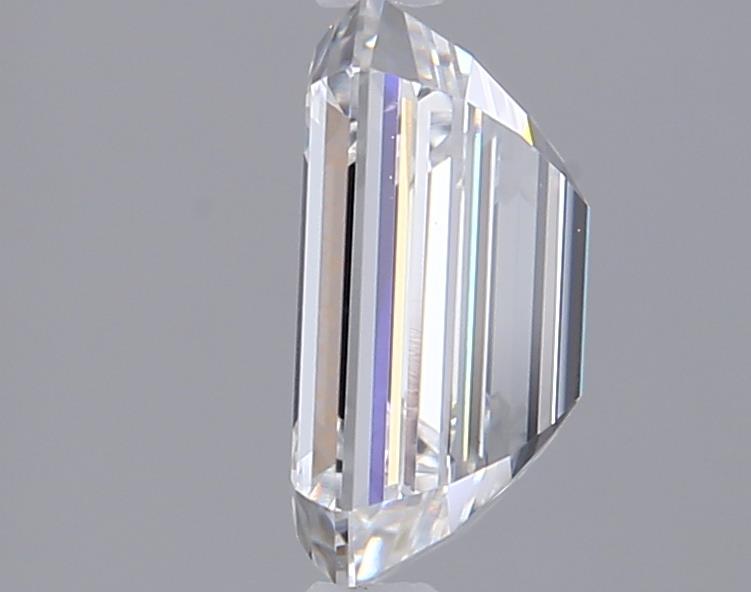 1.99 Carat Emerald Lab Diamond :: Greenstar spin frame 02