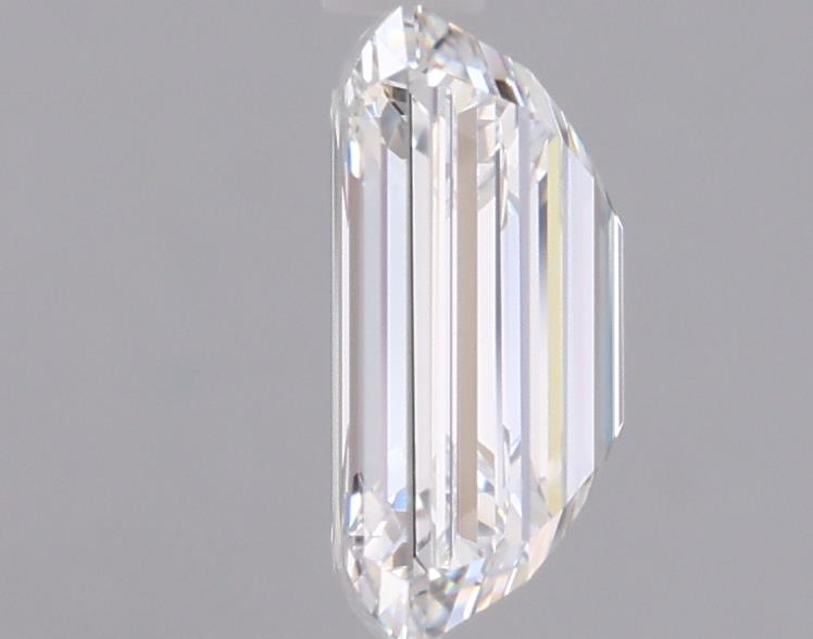 1.53 Carat Emerald Lab Diamond :: Greenstar spin frame 02