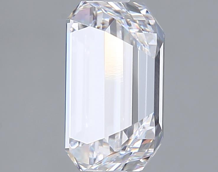 3.06 Carat Emerald Lab Diamond :: Greenstar spin frame 03