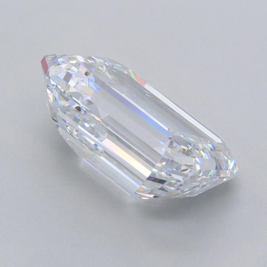 2.57 Carat Emerald Lab Diamond :: Greenstar spin frame 03